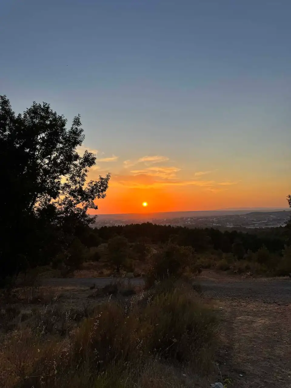 Atardecer sobre el campo leonés la víspera del eclipse