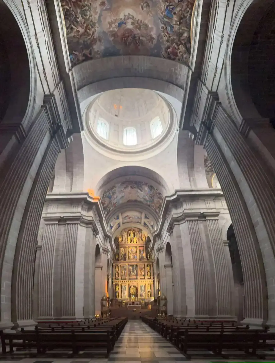 Interior de la basílica de El Escorial