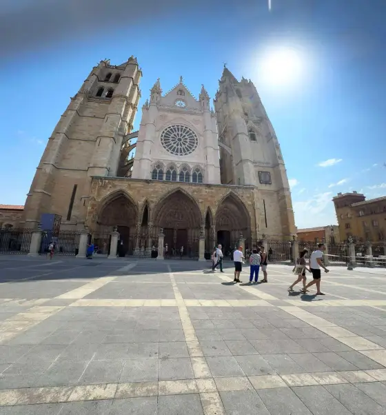 Fachada de la Catedral de León
