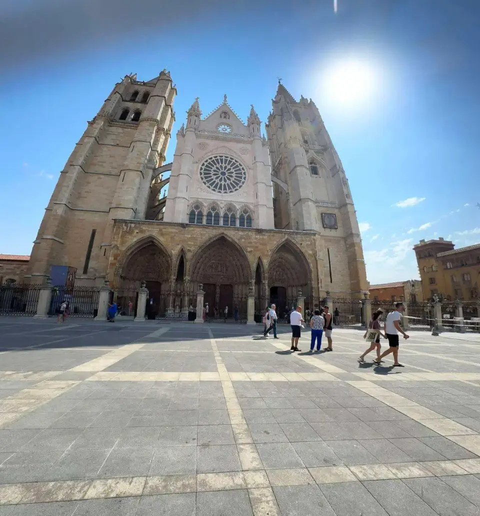Fachada de la Catedral de León