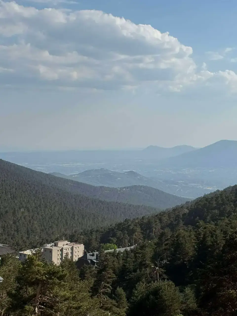 Vista de los valles de la sierra de Guadarrama