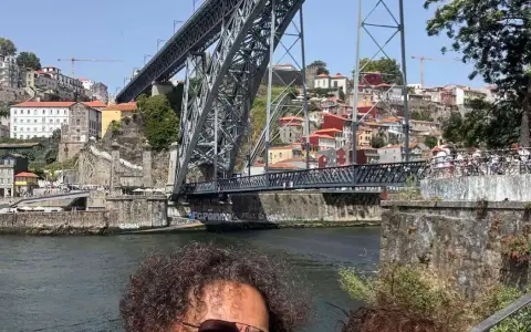 Selfie de Jorge y Paola bajo el puente Don Luis I