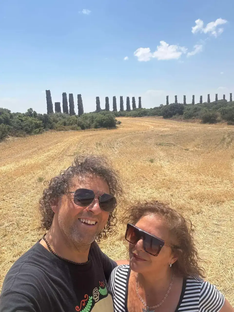 Selfie de Jorge y Paola con el acueducto de fondo