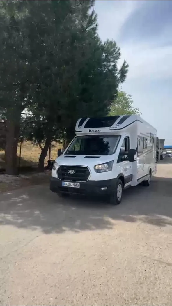 La autocaravana de los Rulitos en España